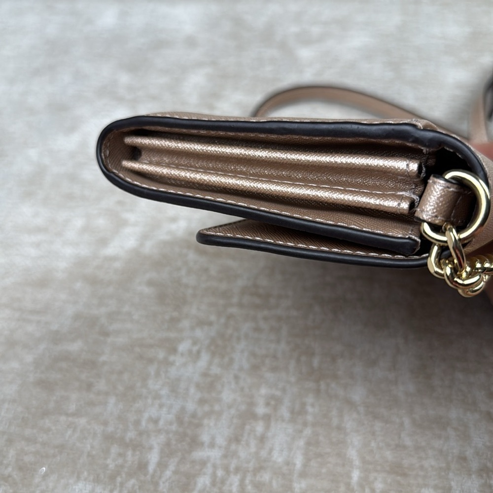 Mini Michael Kors wallet on chain - Picture 4 of 9